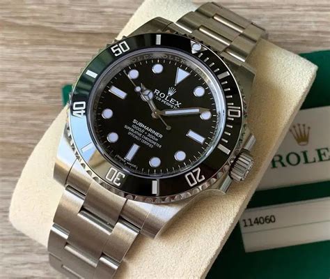 rolex submariner lunetta nera con datario prezzo|rolex date 2023.